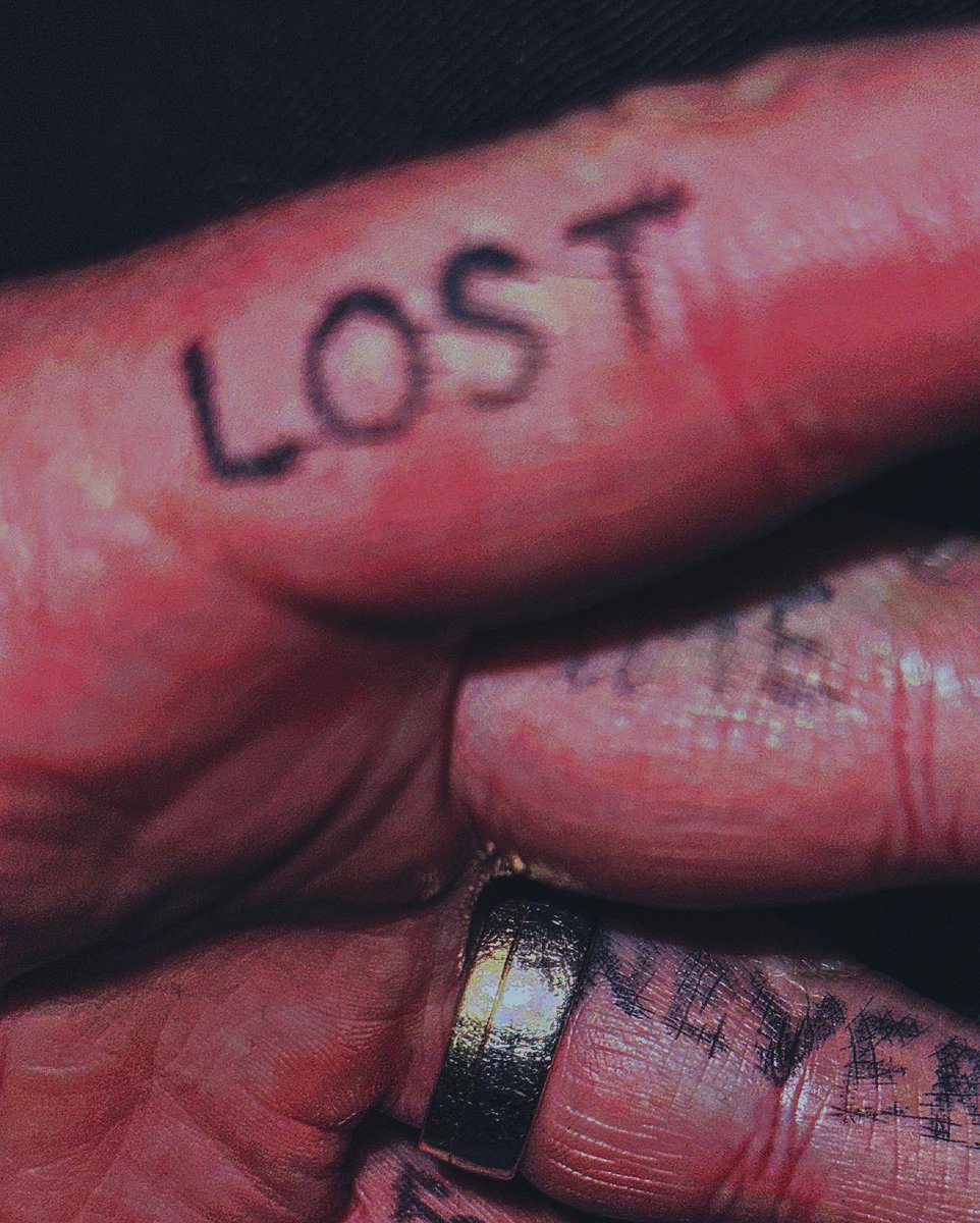‘Lost Time Is Never Found’ 
Eddie’s Left Hand Tattoos. 
#Passenger