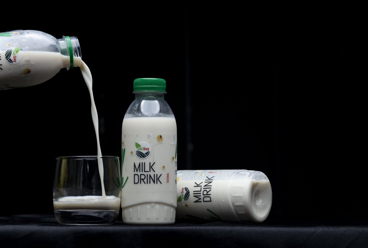 Introducing our upgraded Soymilk packaging : sleek design, convenient resealable cap. 

Share your packaging review with us.

#delsoyfans #madeinghana #soymilk #capecoast #accra #tadi #ghanaianfoods #ghanafood #plantbased #ghanawedding #drinksghana #naturaldrink