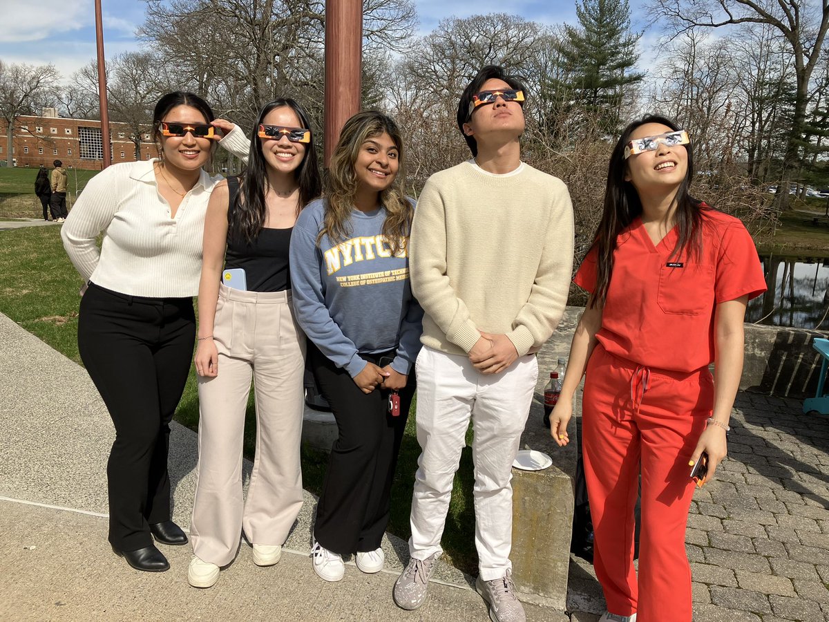 NYITCOMDO's tweet photo. Mesmerized by the celestial dance above NYITCOM as we witnessed the eclipse's breathtaking beauty. 🌒✨ #NYITCOM #EclipseWatch https://t.co/helFFmLeQw