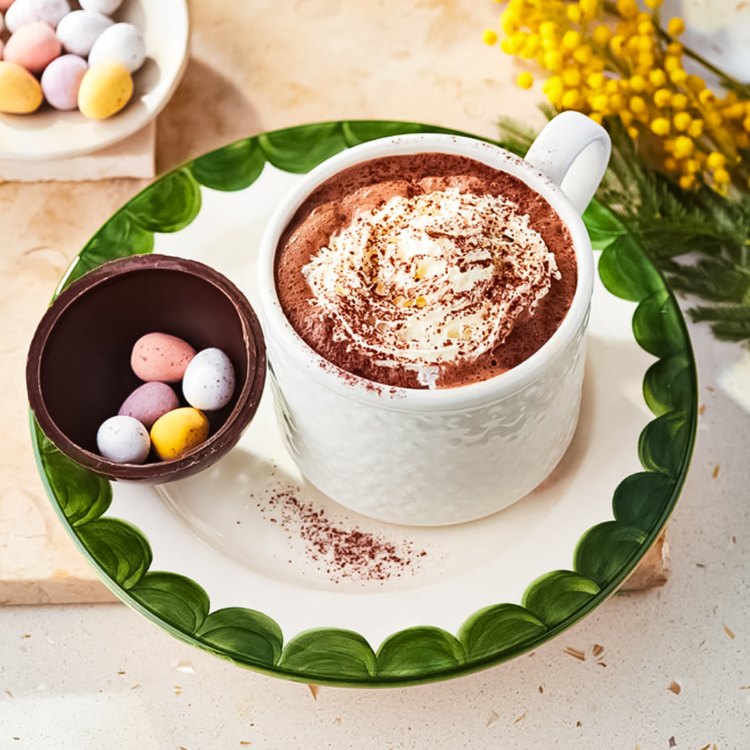 Mini Eggs might have left the shops, but @ASKItalian has a secret stash 👀 The limited edition Easter Sundae and Easter Hot Chocolate are still on the menu until 14th April 🍨☕️ so get your Mini Egg fix while you still can! 🏃💨 📍 Upper Mall, near Hollywood Bowl 📍