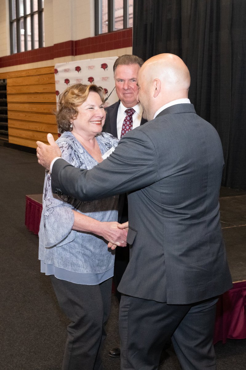 Thanks to all alumni, fathers, & sons who attended the annual Communion Breakfast. Dr. Mark Reed '92, Pres., Loyola Chicago, was keynote speaker. Awardees: Barbara Brown (Schnorr), Ryan Selden-Lyde '24 (Sauter) and Thomas Dierkes '25 (Men for Others), PrepPics.com