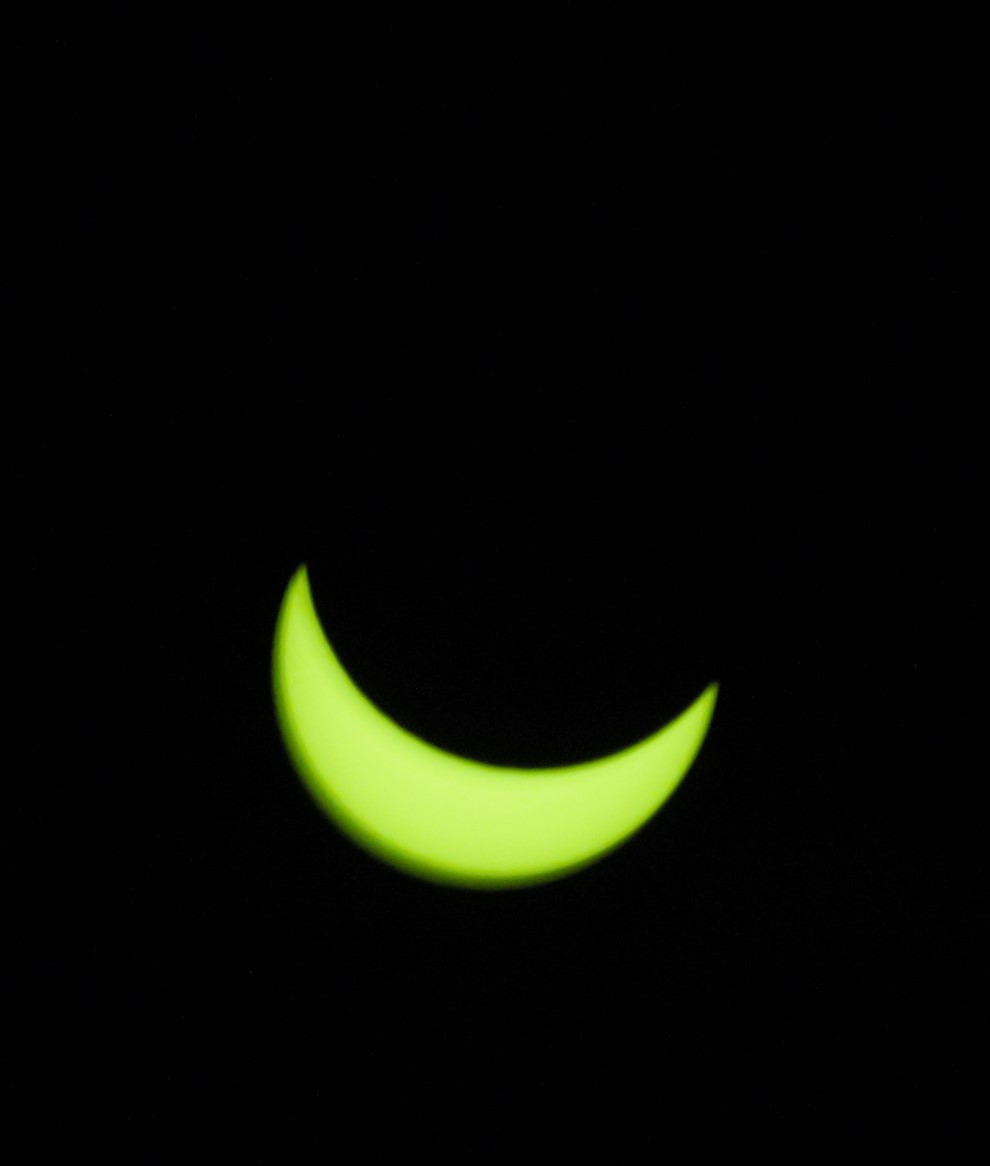 El eclipse solar es un fenómeno cósmico que nos conecta con nuestro pasado ancestral y nos recuerda la importancia de la observación astronómica. El próximo eclipse solar total será visible hasta marzo de 2052. #ConexiónCosmos #EclipseSolar2024