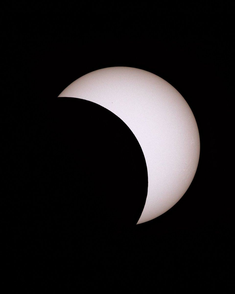 2024 solar eclipse from somewhere in Arizona.