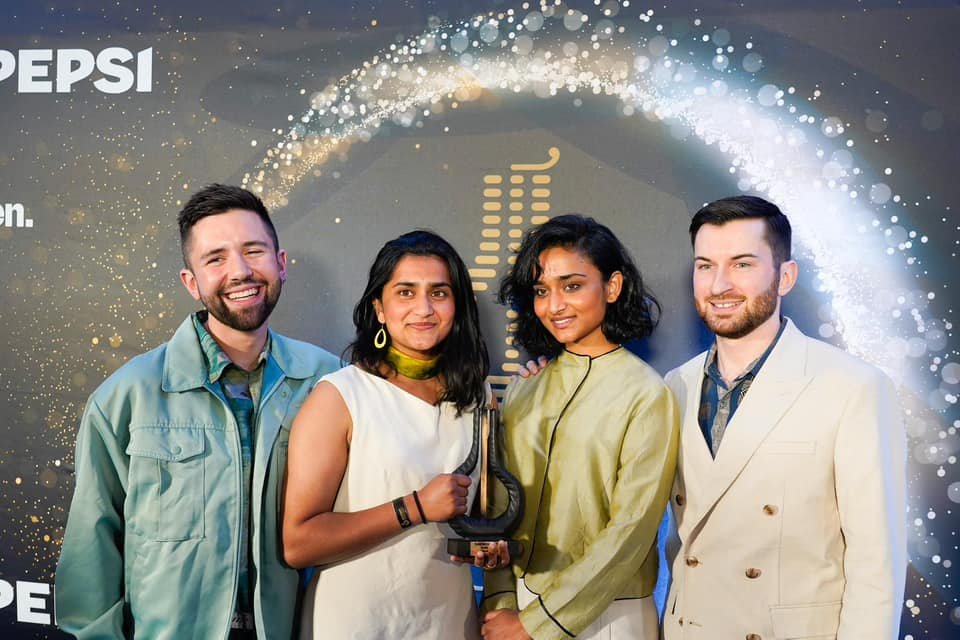 💫 Eelam Tamils artists win a Norwegian Grammy – Interview with 9 Grader Nord Mira and Dipha Thiruchelvam, of the award-winning Tamil folk rock band 9 Grader Nord, sat down with @TamilGuardian to speak about their music; life in Norway as second-generation Eelam Tamils; and for