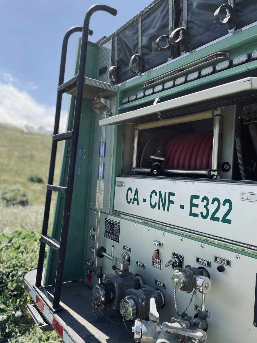 A multi-agency FI-210 instructor cadre consisting of @usfs_r5, @CAL_FIRE, and @BLMFire wildland fire investigators delivered a dynamic training this last week for 39 students from throughout the US, brought together by @usfire, hosted by @CoronaFireDept.