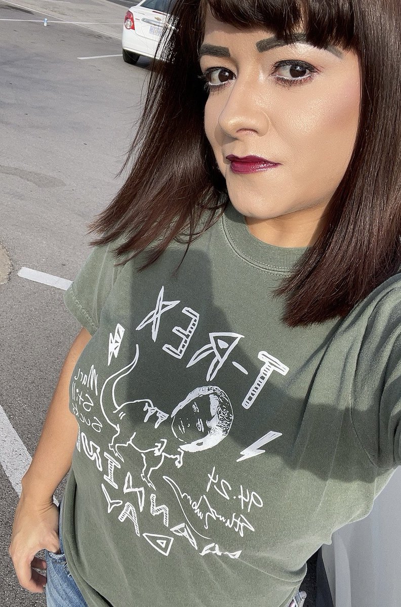 ohitsangela's tweet photo. @EmbryEthan @SunnyMabrey @destroyboysband Sporting mine today! https://t.co/jxXAPFAxnL