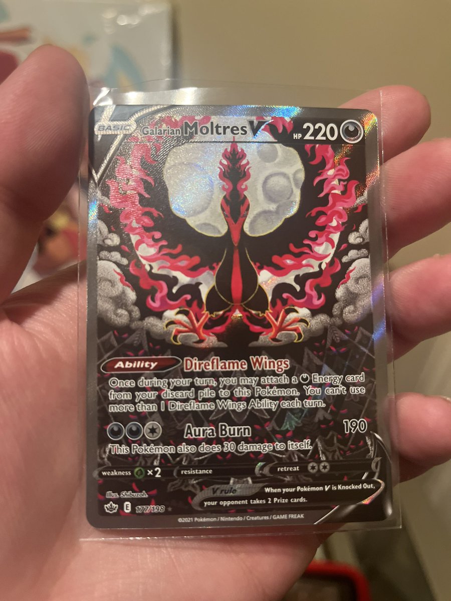 @pkmndotgg Been lucky enough to pull this beautiful card 😍🔥