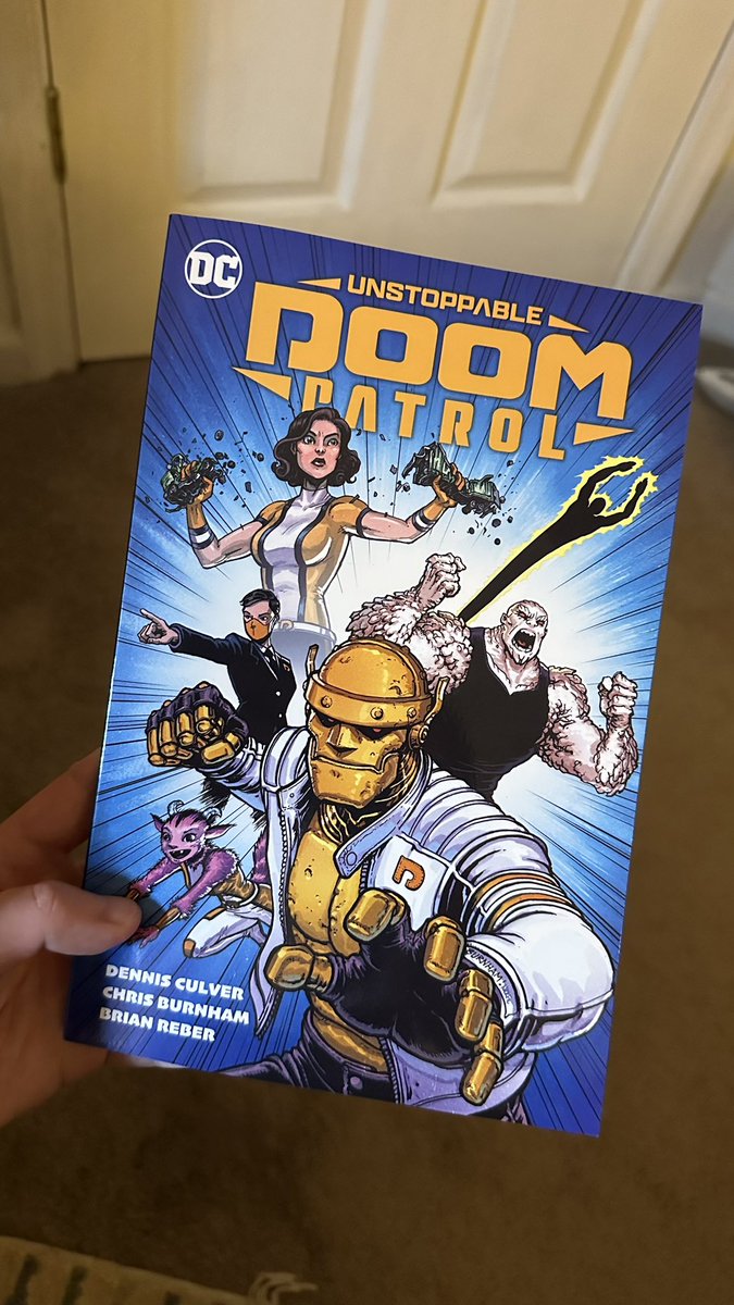 @dennisculver I’m doing my part! 🫡 Got mine last week, one of my fave series from last year! Really need the Unstoppable Doom Patrol to adventure with The Terrifics. 🙌🏻