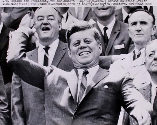 #OTD 1963: President #JohnFKennedy threw out the first pitch at #OpeningDay  of the 1963 baseball season at DC Stadium where the Washington Senators hosted the Baltimore Orioles. jfklibrary.org/assetviewer/ar… #SportsHistory ⚾️