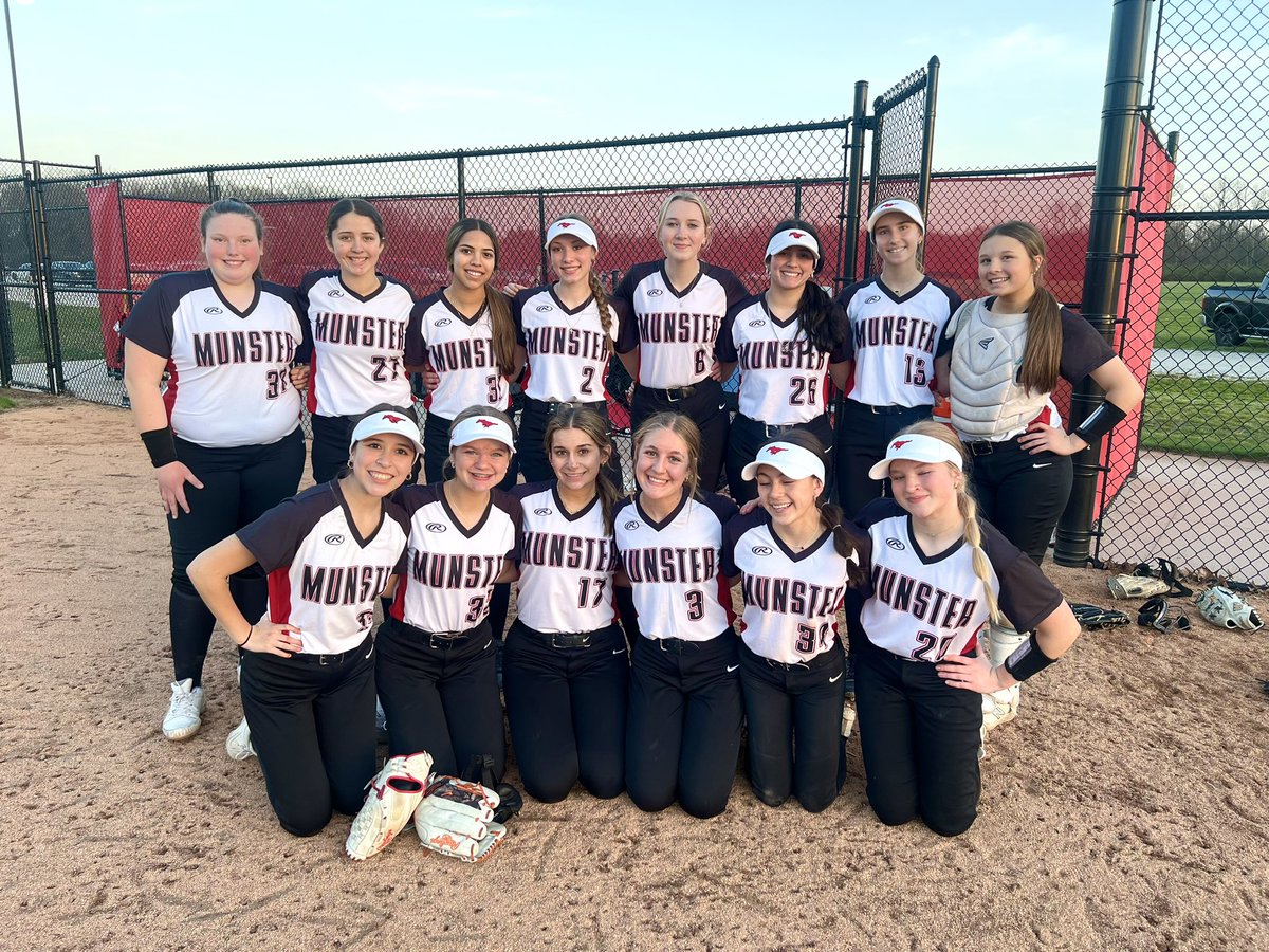 Congrats to our JV team for earning their first win tonight against Kankakee Valley! 

Addy Biel went 5-5, Brooke Hoving & Deni Staehly went 3-5. Daphne Smith earned the W on the mound.