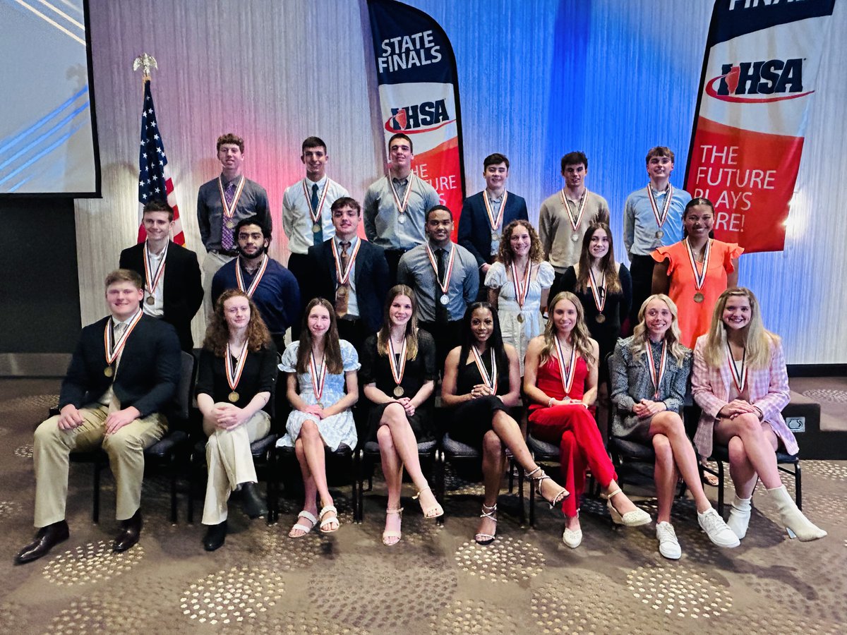 🎓🏅 Congratulations to the 2024 #IHSA All-State Academic Team!!! ⭐️ A team of 2⃣6⃣ incredible individuals who excel in the classroom, in athletics & activities, and in their communities. 👏 Best of luck in all your future endeavors, you are all truly #ChampionsForLife!