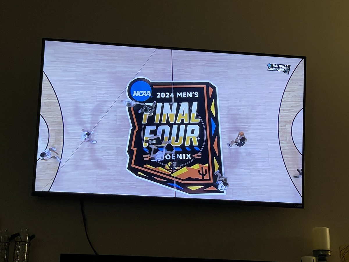 And the evening main event… Go Boilers! #NCAAChampionship