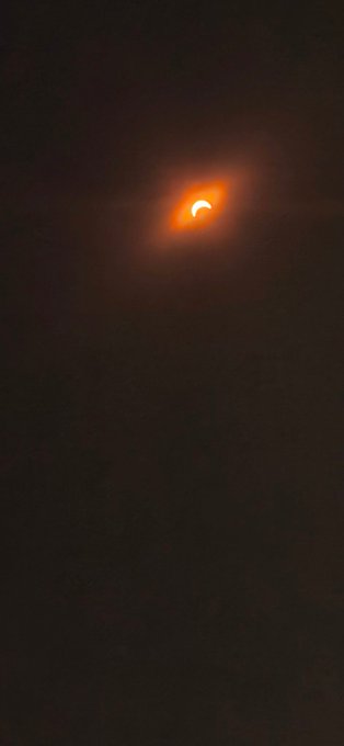 I went to see the eclipse! It was so cool at totality https://t.co/7HeiFlJxWd