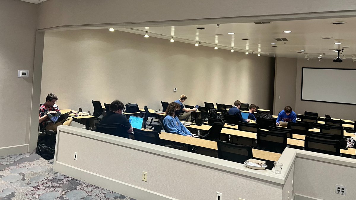 ‼️ Graham and Will are affirming in NDT finals against the University of Michigan. The debate begins in 10 minutes, follow along live here!

youtube.com/watch?v=SLsU8R…

#RockChalk 💙❤️🔥