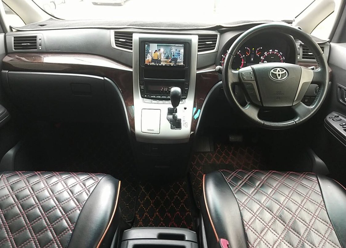 ZwGt0's tweet photo. 後期型 ヴェルファイア 2.4Z 調子良好、リアモニター、18アルミ。車検7年4月
157200km

⭐️30万円⭐️
早い者勝ち〜👍
個人分割可能

#車　#売ります　#トヨタ　#アルファード　#ヴェルファイア https://t.co/I6ETparW7p