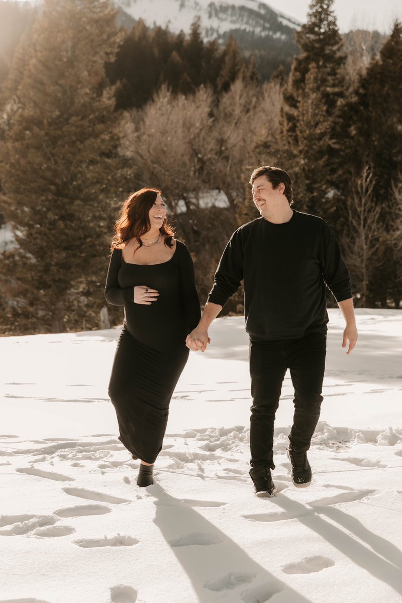 jentryjo's tweet image. mom&amp;amp;dad

only a couple months left until baby boy joins us 🖤