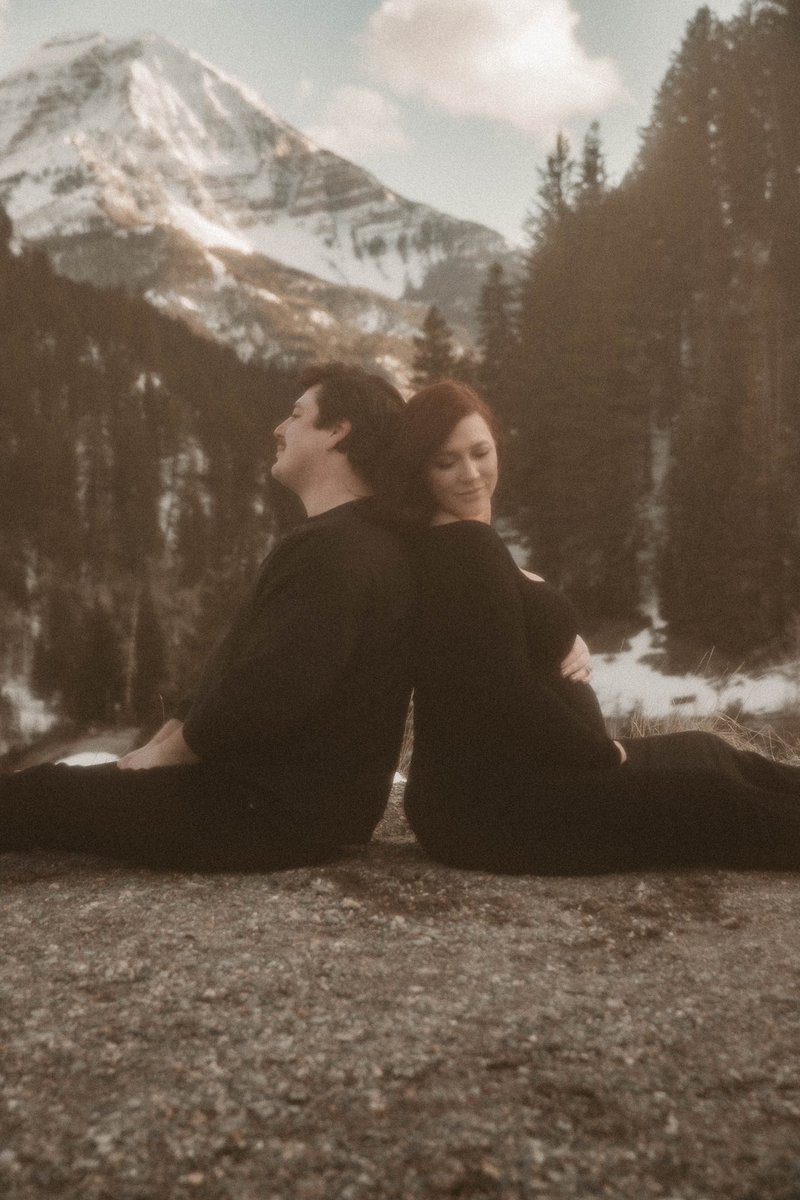 jentryjo's tweet image. mom&amp;amp;dad

only a couple months left until baby boy joins us 🖤