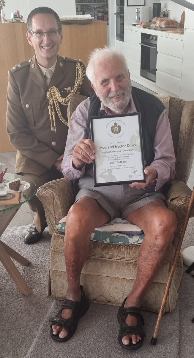 🎉 Happy 100th Birthday to Normandy veteran Rev Hector Davis. Hector was a Sapper with the Royal Engineers on D-Day. In Normandy his tasks included providing accurate mapping for allied troops and surveying roads for the movement of heavy transport. @Proud_Sappers #DDay80