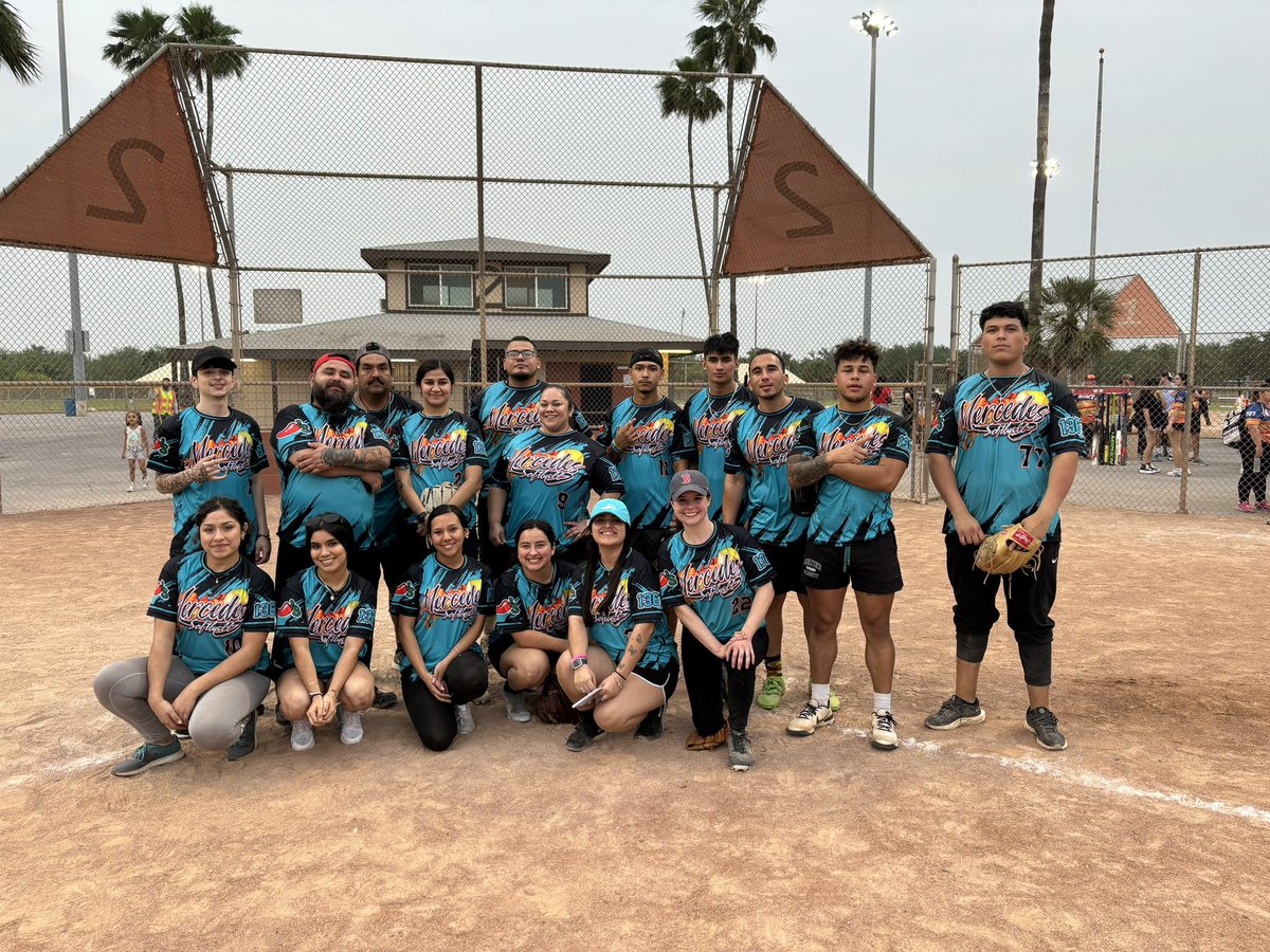 Great turnout for a Villines area cultural event! Todays softball tourney was one for the books w/ 11 teams from across the valley. These events truly make the culture in the Villines area #LikeNoPlaceElse! Very proud of #TeamMercedes they played their hearts out today <a href="/LarryV71/">Larry Villines</a>