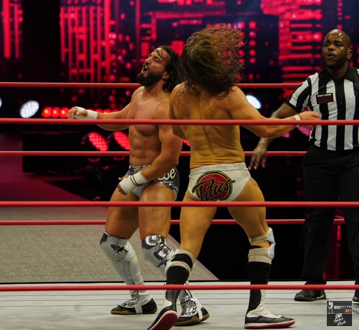 AmberNicoPhoto's tweet photo. The Varsity Athletes vs. Tony Deppen, Rhett Titus and Adam Priest ROH Supercard of Honor Zero Hero in Philadelphia, PA #aew #aewdynamite #aewrampage #allelitewrestling #varsityathletes #tonynese #joshwoods #rohsupercardofhonor #aewcommunity #ringofhonor #allelitewrestling #allelitewrestlingnews #wrestling #wrestlingmedia #wrestlingfan #wrestlingfans #femalephotographer #digitalphotography #ambernicophoto #ambernico #sony #boston #gothgirl #massachusettsphotographer #philadelphia