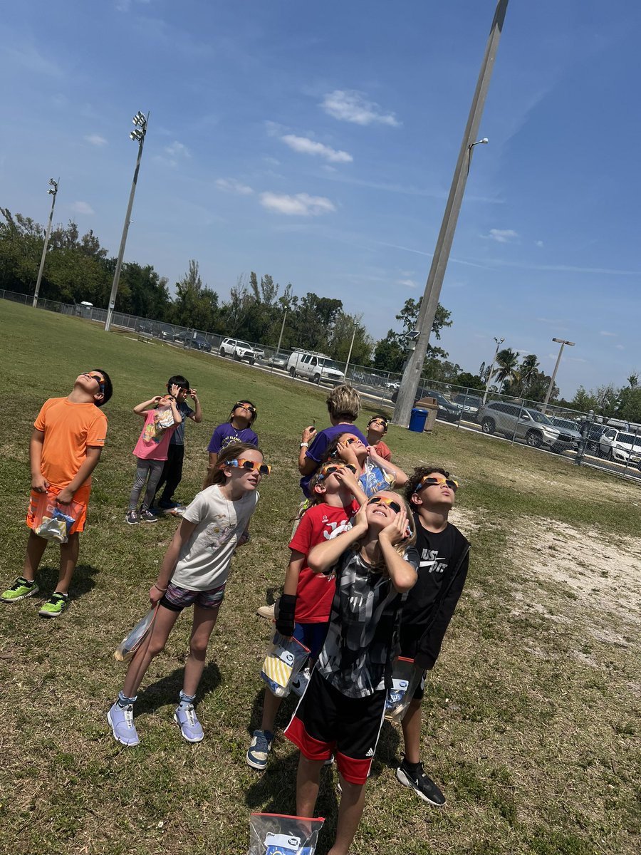 Mrs. Ginart’s Science Class tweet media