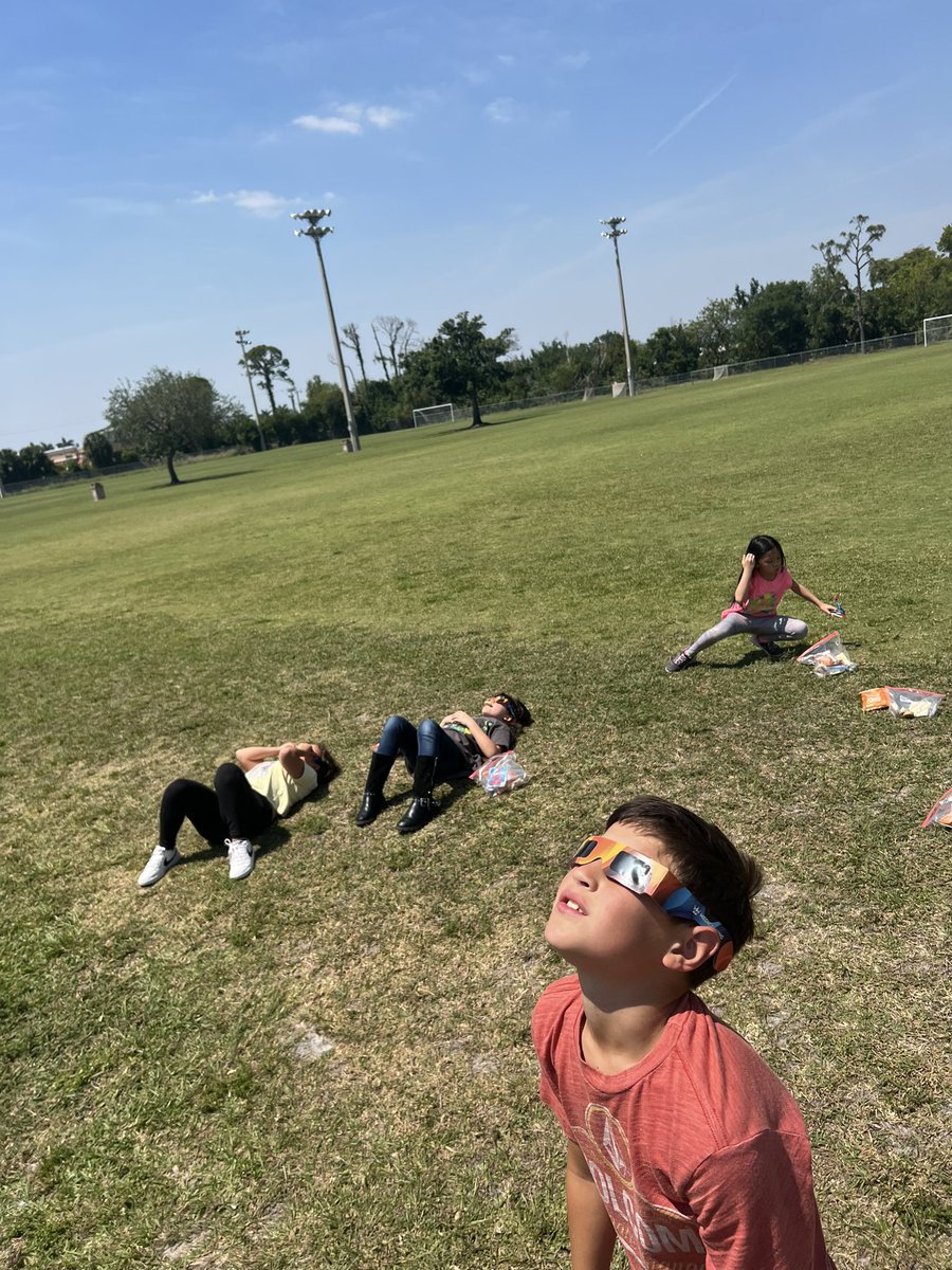 Mrs. Ginart’s Science Class tweet media