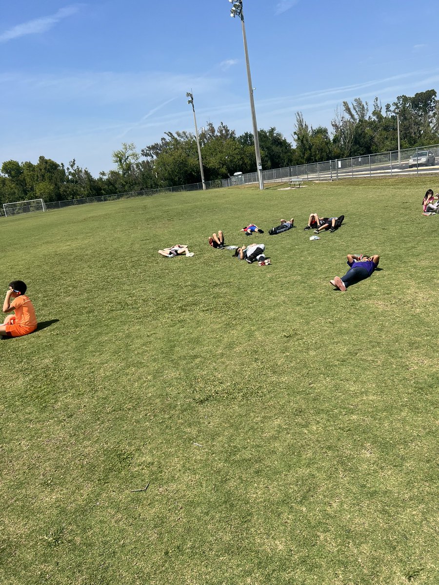 Mrs. Ginart’s Science Class tweet media