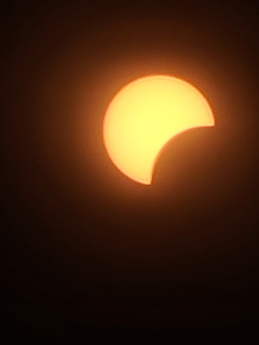 Total eclipse 2024 from Indianapolis https://t.co/iDwLuf1Nxi<a href="/tag/overcharged"class="tags"><span>#overcharged</span></a><a href="/tag/baitandswitch"class="tags"><span>#baitandswitch</span></a>