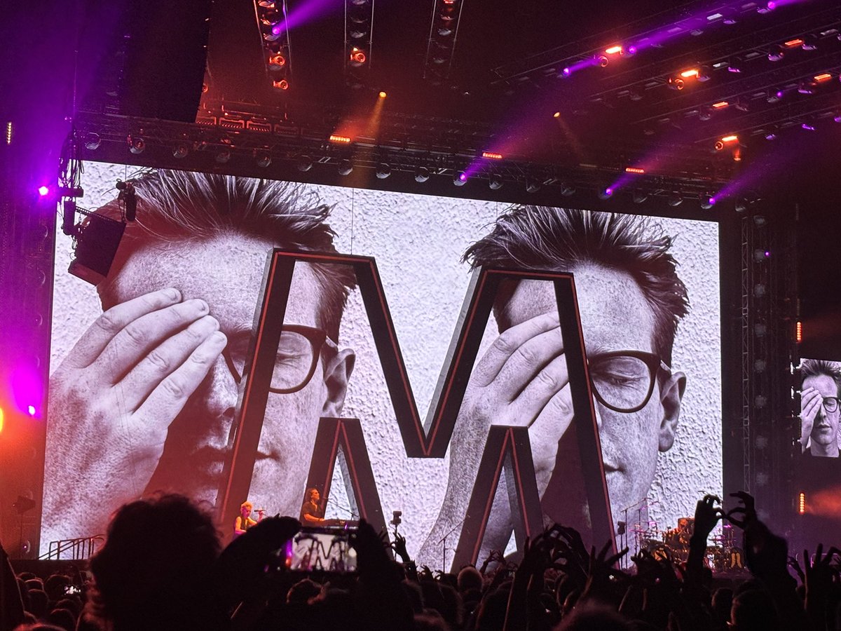 A brilliant, emotional night. God bless Depeche Mode #DepecheMode