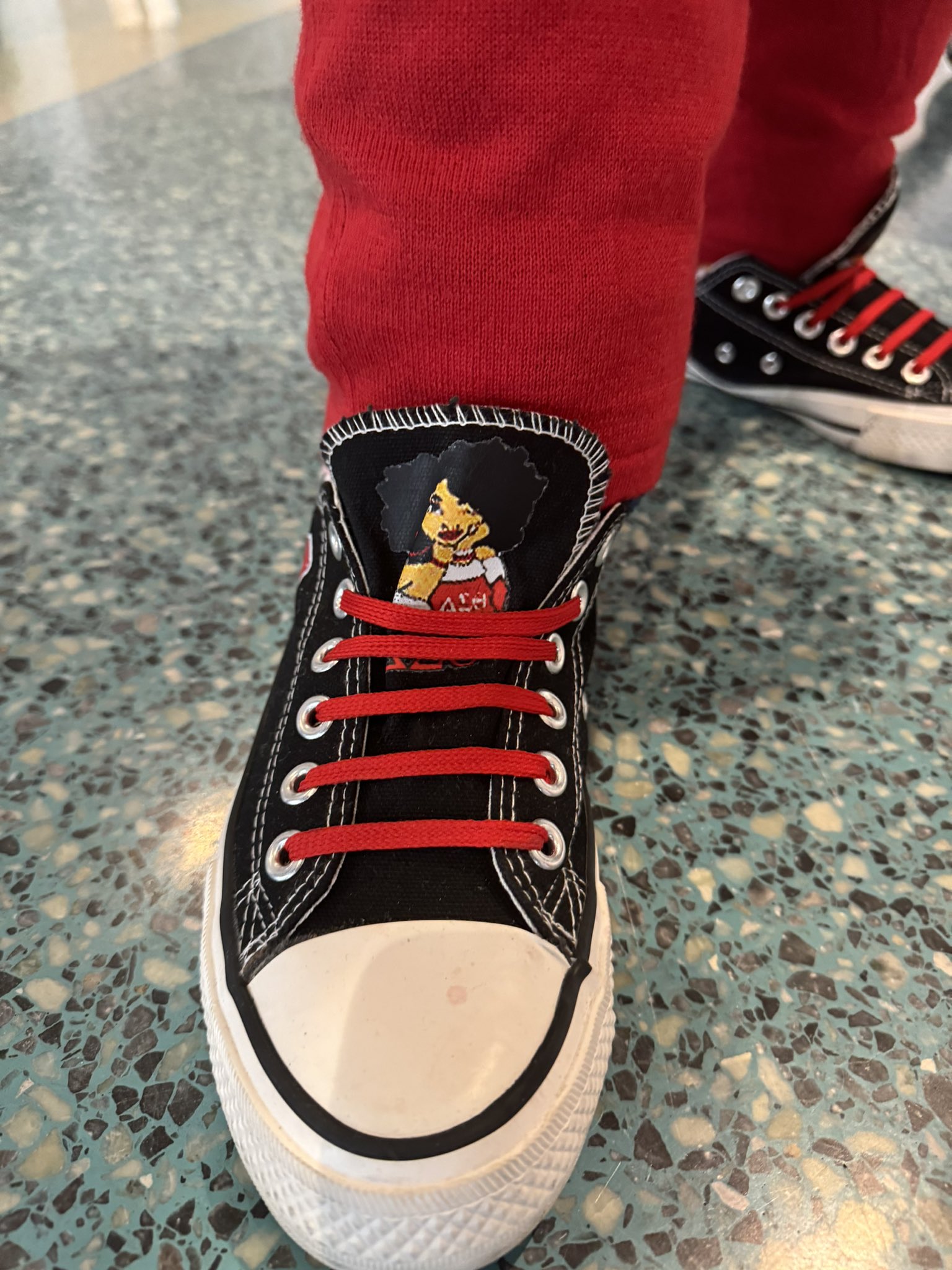 comm college on X More Whose Shoes We are snapping photos of the fantastic footwear at AACC Annual for you to guess who they are Reveal in comments. AACC104 https t 87a92TLtxp X