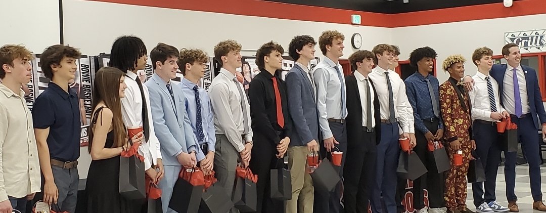 The Bowie Basketball banquet was a fun wrap on the '23-24 season!

The Senior players and managers were honored

(1/4)