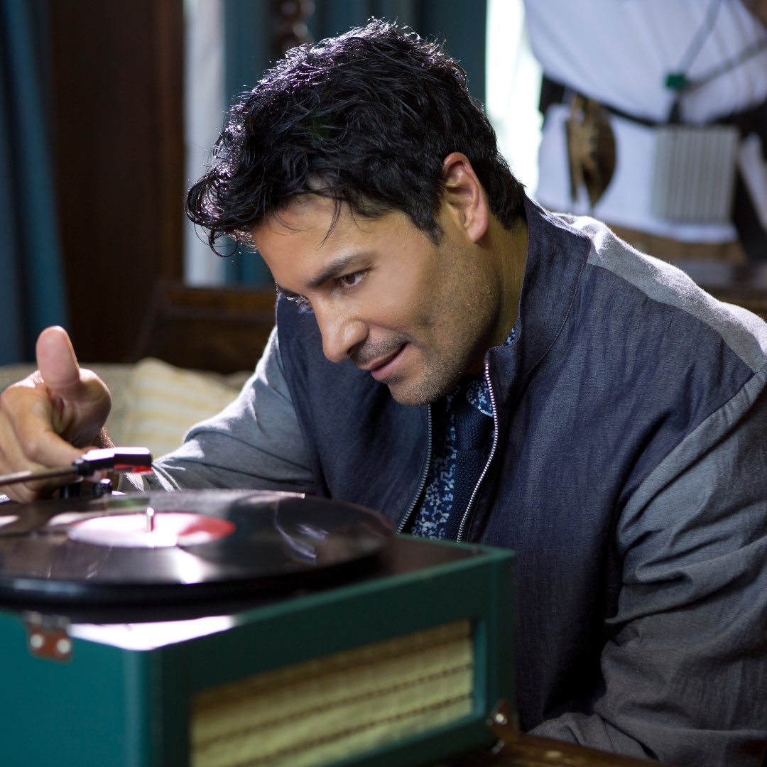 Qué ganas de que estén escuchando Bailemos Otra Vez… pero en un tocadiscos con mi vinilo 🫣 🔥