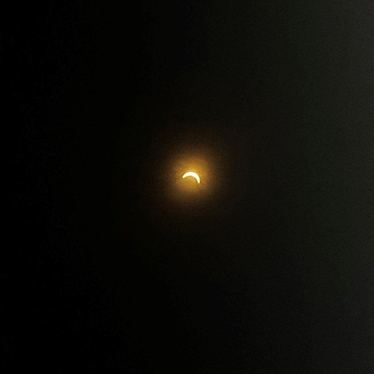 The SGL team took a quick break on this busy Monday to get some fresh air outside and to view nature's blockbuster event!

Were you able to see the rare #SolarEclipse today? 😎☀️🌑

#sglfinancial #teambuilding #protectyoureyes