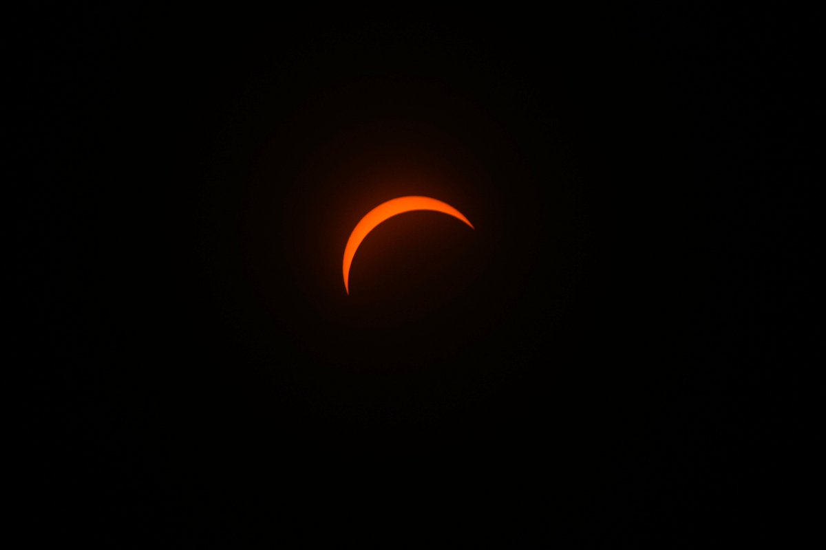 Here at Yahoo News, we're still chatting away about the total solar eclipse! Here are some photos of the celestial event in all of it's glory. Share your favorite eclipse photos in the thread below! yhoo.it/3J8KiP4