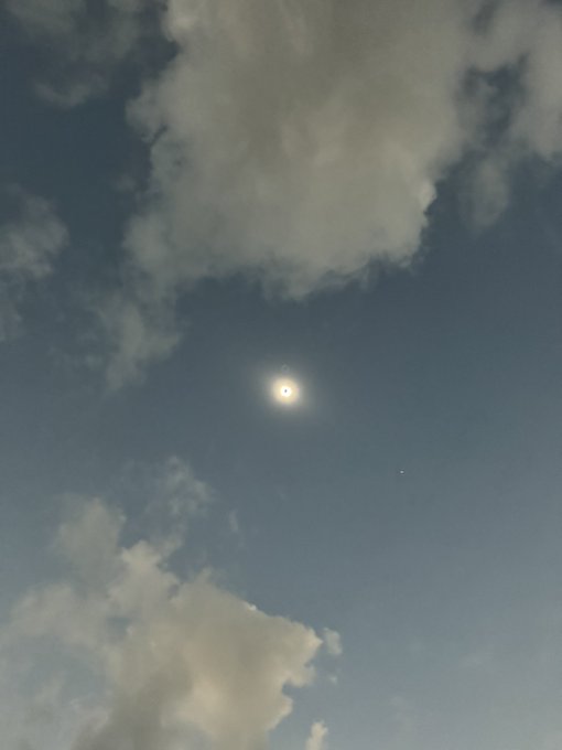 Live.  Laugh.  Look directly into the sun.  @WorshipMackayla https://t.co/w5yj81ipz5<a class="tags" href="/tag/worshipmackayla">@worshipmackayla</a>