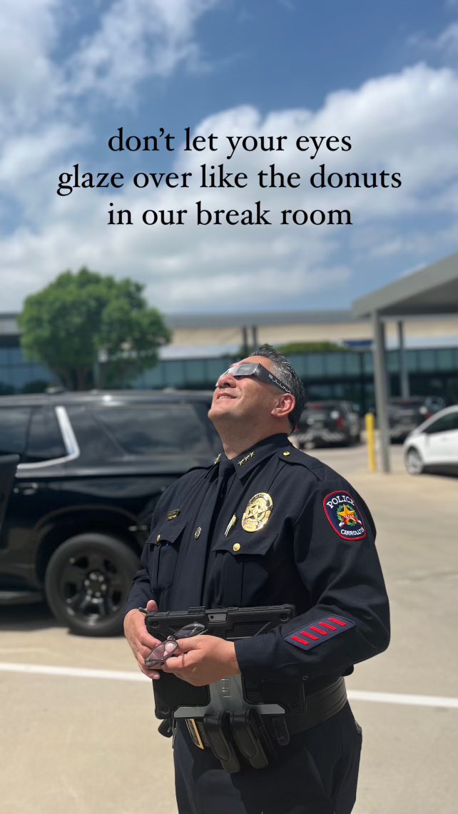 CarrolltonTXPD's tweet image. Solar Eclipse Era (Carrollton PD Version) (From Earth) 

#carrolltontx #carrolltontxpd #Eclipse2024