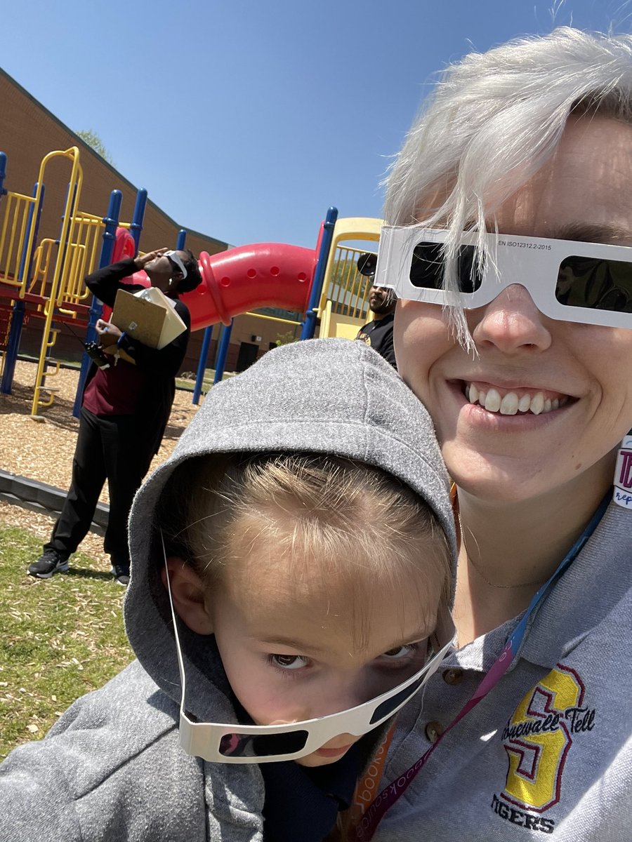 Ms. Amy Long tweet media