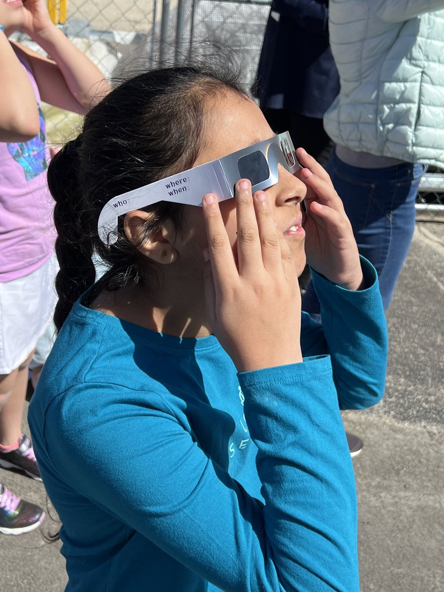 Amazing. The oohs and ahhs made it all worth it (and the kids enjoyed it too!). ⁦@AHSD25Patton⁩ #eclipse2024