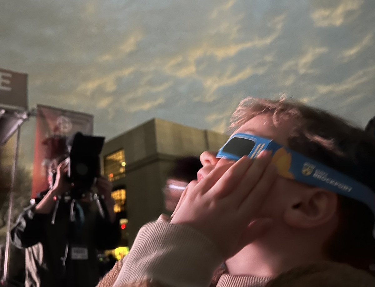 Once upon a time there was light in the sky
Now there’s only chill &amp; the dark
Nothing I can say
A total eclipse in the park

#Eclipse2024 
#SorryBonnie