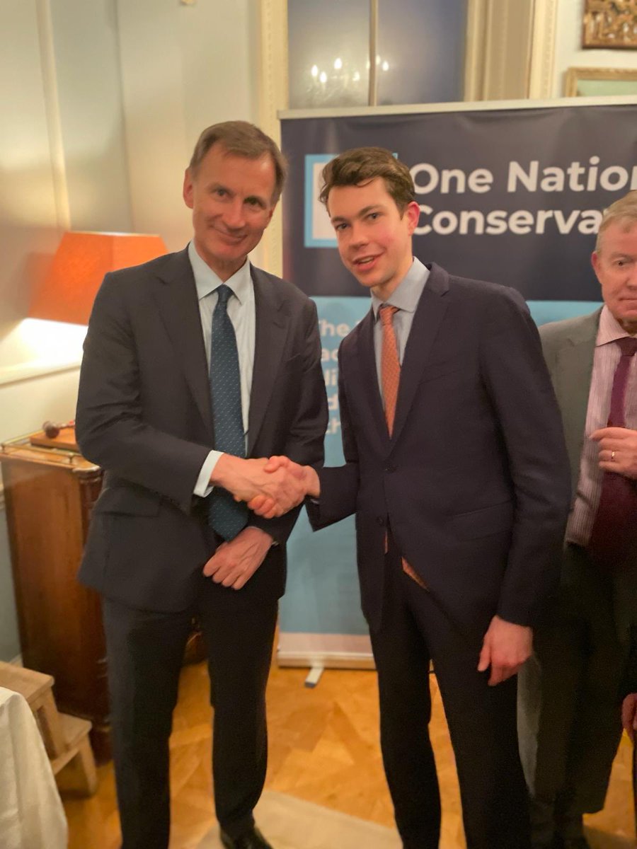 Great to hear from @Jeremy_Hunt at tonight’s @ToryReformGroup fundraiser! Wonderful seeing @twocitiesnickie @SiobhanAarons @challoner_alex @VoteTimBarnes @JonathanGlanz ⁦@SamiaHersi⁩ at a superb event.