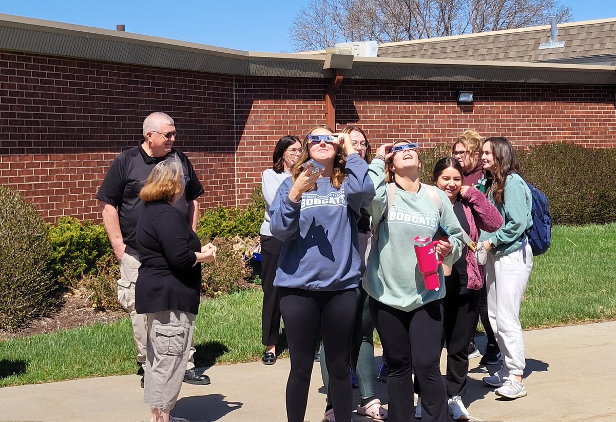 Toni Dean of Students tweet media