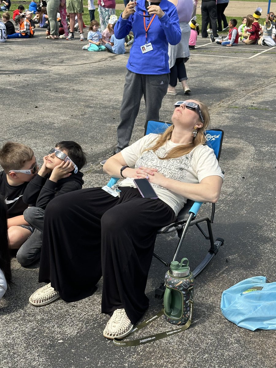 The solar eclipse was out of this world cool… 😎 @NatcherElem