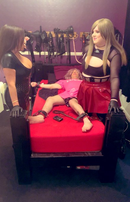 What a lucky sissy ! Me and @JadeStorm8 today https://t.co/yr6WxJcy17<a class="tags" href="/tag/jadestorm8">@jadestorm8</a>