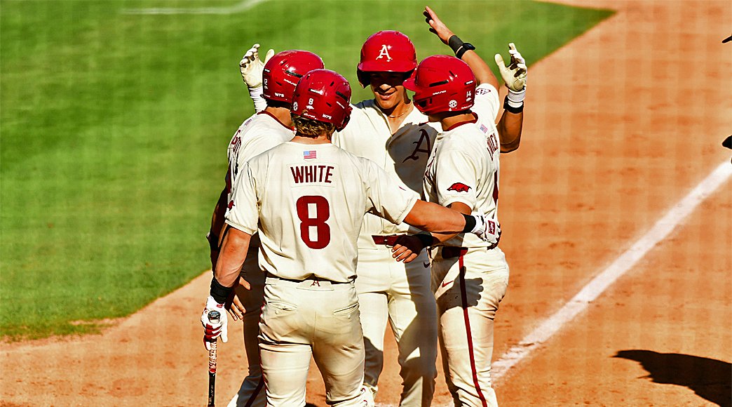 Our latest Division I Poll is out. Here is the Top 5, which remains unchanged: 1. @RazorbackBSB (27-3) 2. @ClemsonBaseball (28-3) 3. @AggieBaseball (28-4) 4. @Vol_Baseball (26-6) 5. @BeaverBaseball (26-4) Complete poll: ncbwa.com/a/14b0e1af