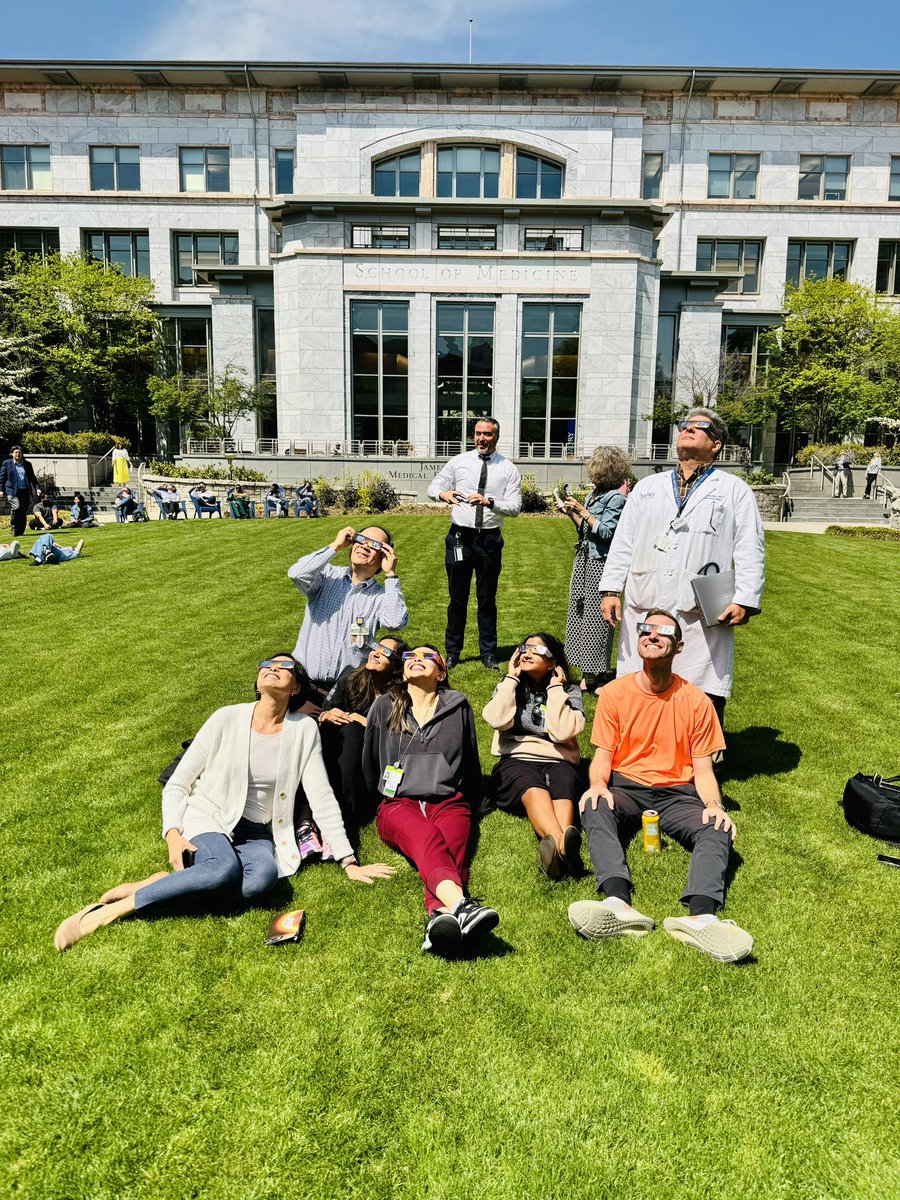 Emory Endocrinology @EmoryEndoFellow program experiencing the Solar Eclipse before I put them to sleep with my parathyroid talk 😀