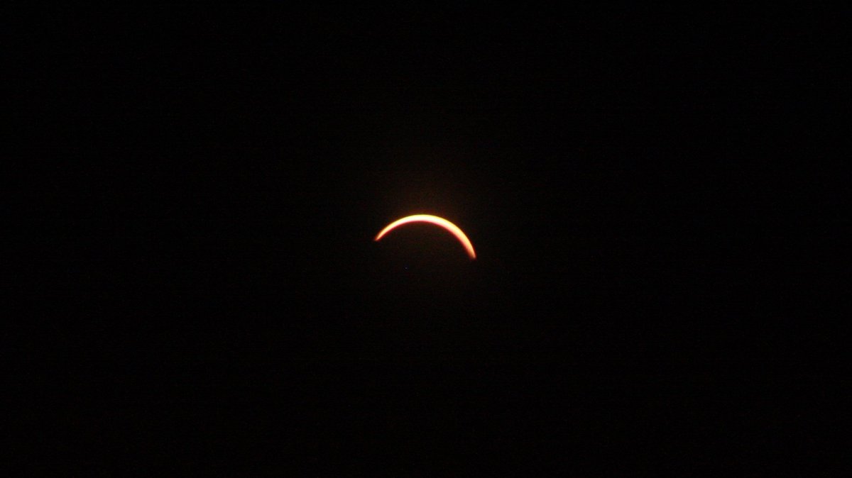 #SolarEclipse2024 I saw it and it was amazing! 😎🌕☀️ Next time Michigan will see a total eclipse will be 2099. This was a once in a lifetime experience. 👍🏾🙂 #Eclipse . . Camera: @CanonUSA Rebel EOS XSi Lens: @Sigma_Photo 70-300mm (modified w/solar filters)