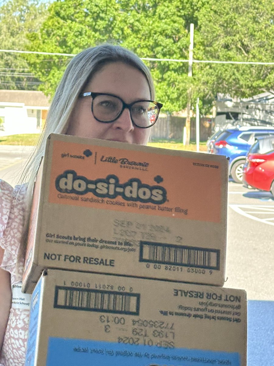 While it kills me to see DISTRICT 3 have to CLOSE a school down .... it sure did make me happy today to bring cases and cases of Girl Scout cookies to help thank the employees who went there this year to keep students afloat. 
Thank you for the donation, Girl Scout troop 32235!!