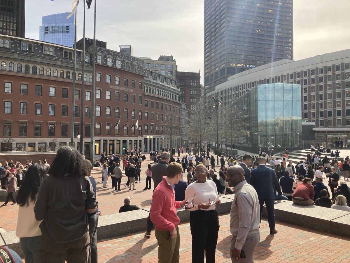 So many spectators at Boston City Hall taking in today’s eclipse!