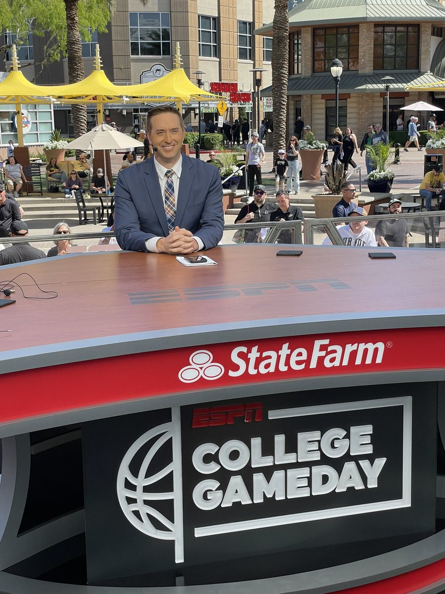 I have to pause… today I get the honor to be on the GameDay set for National Championship Monday. For 22 years I’ve worked in this business dreaming of being here on this night. I have had chills multiple times today and appreciate the chance to join the show in the final hour.