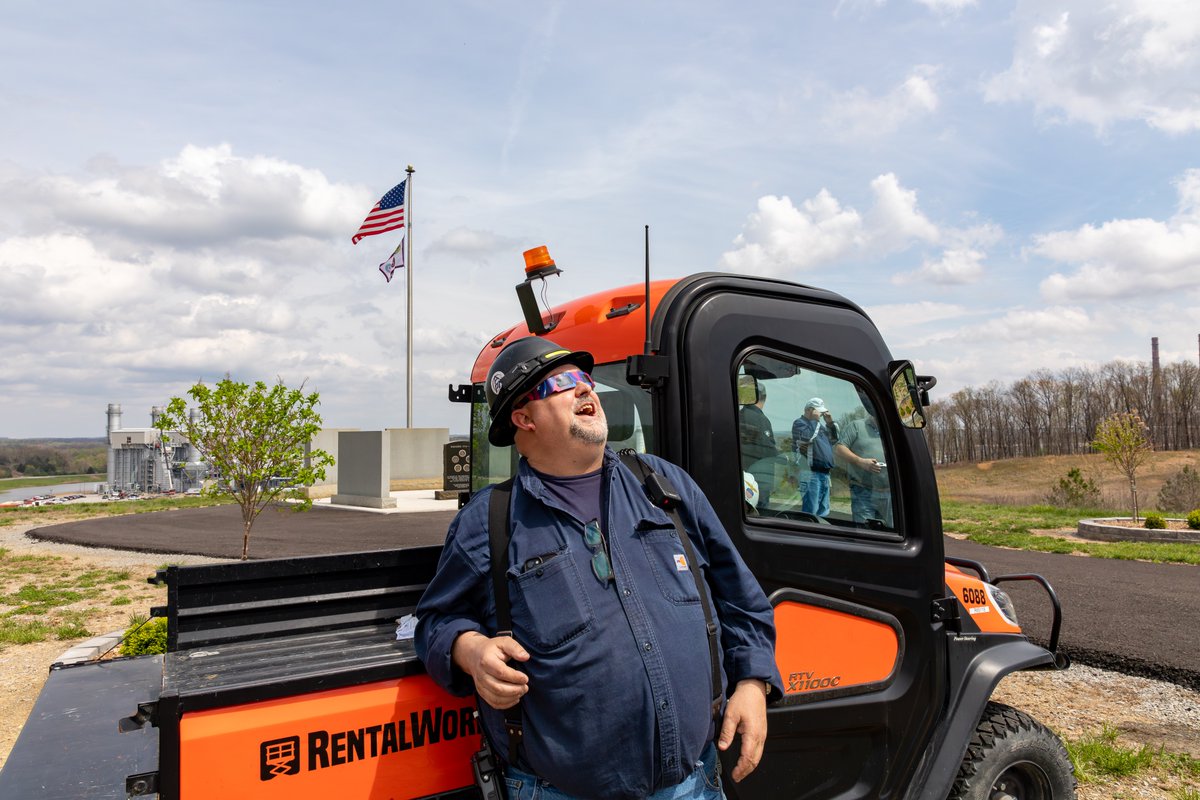 Parts of our region may see more shade today than usual! 😎⚫️ The solar eclipse path landed smack dab in beautiful Paducah, KY, where Paradise Combined Cycle Plant employees and residents got to witness this once-in-every-20-year natural phenomenon. See you in 2044 for the next…